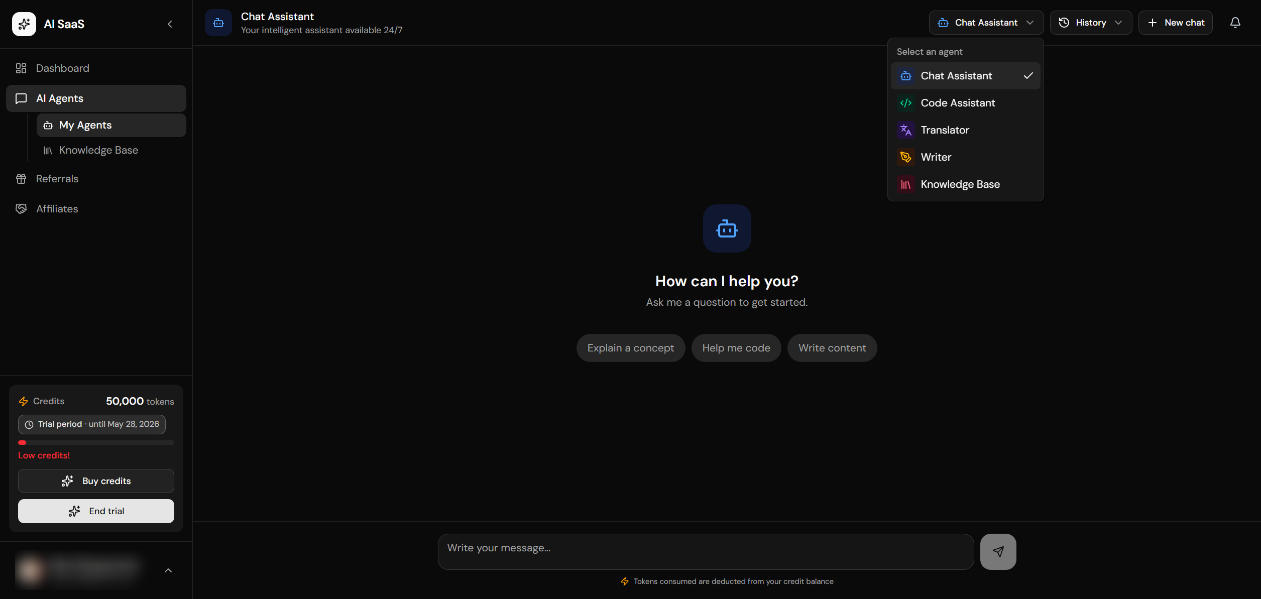 Agent selector dropdown in the chat interface, showing all built-in agents